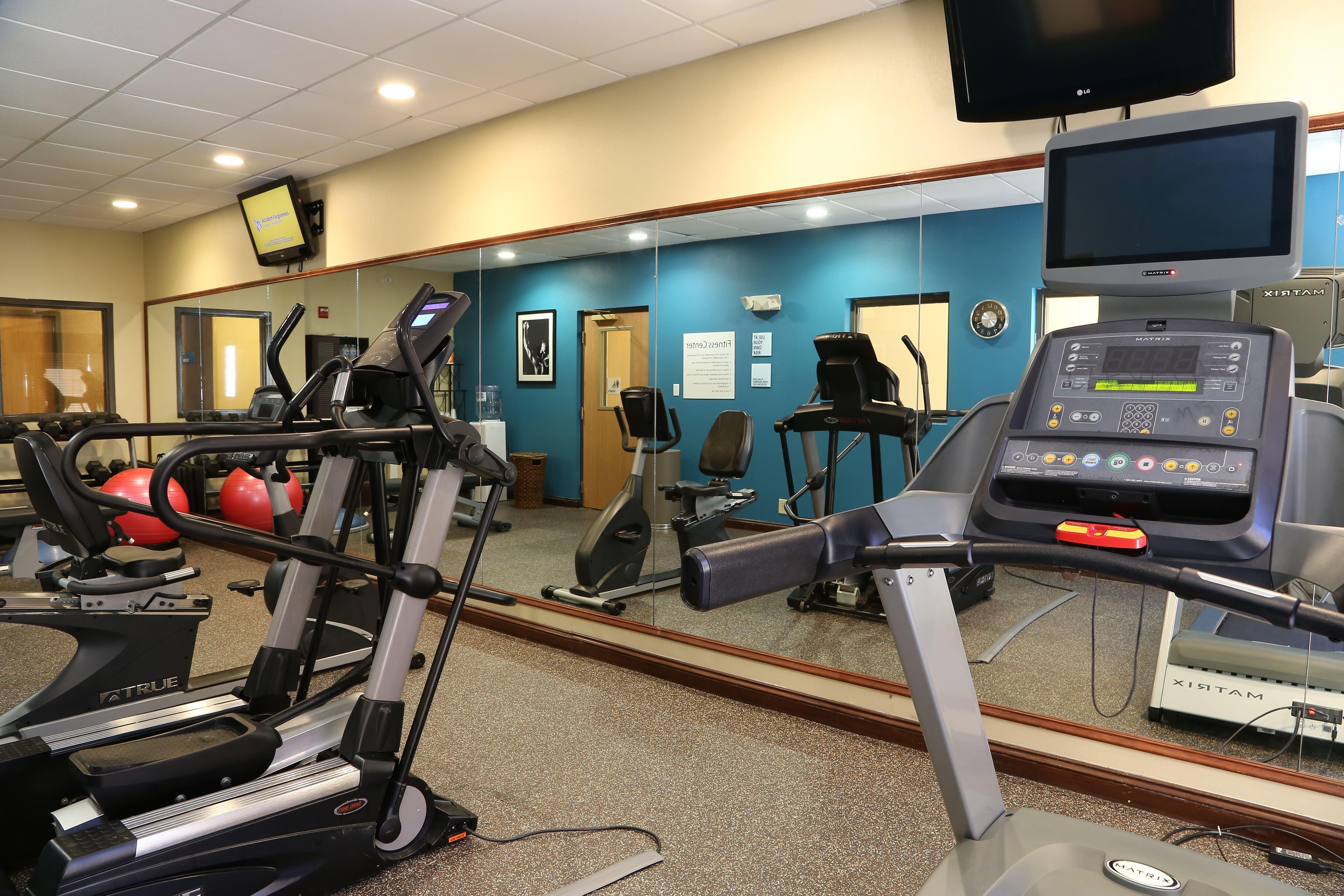 Holiday Inn Express Hotel & Suites Cleveland - Ms By Ihg Zewnętrze zdjęcie