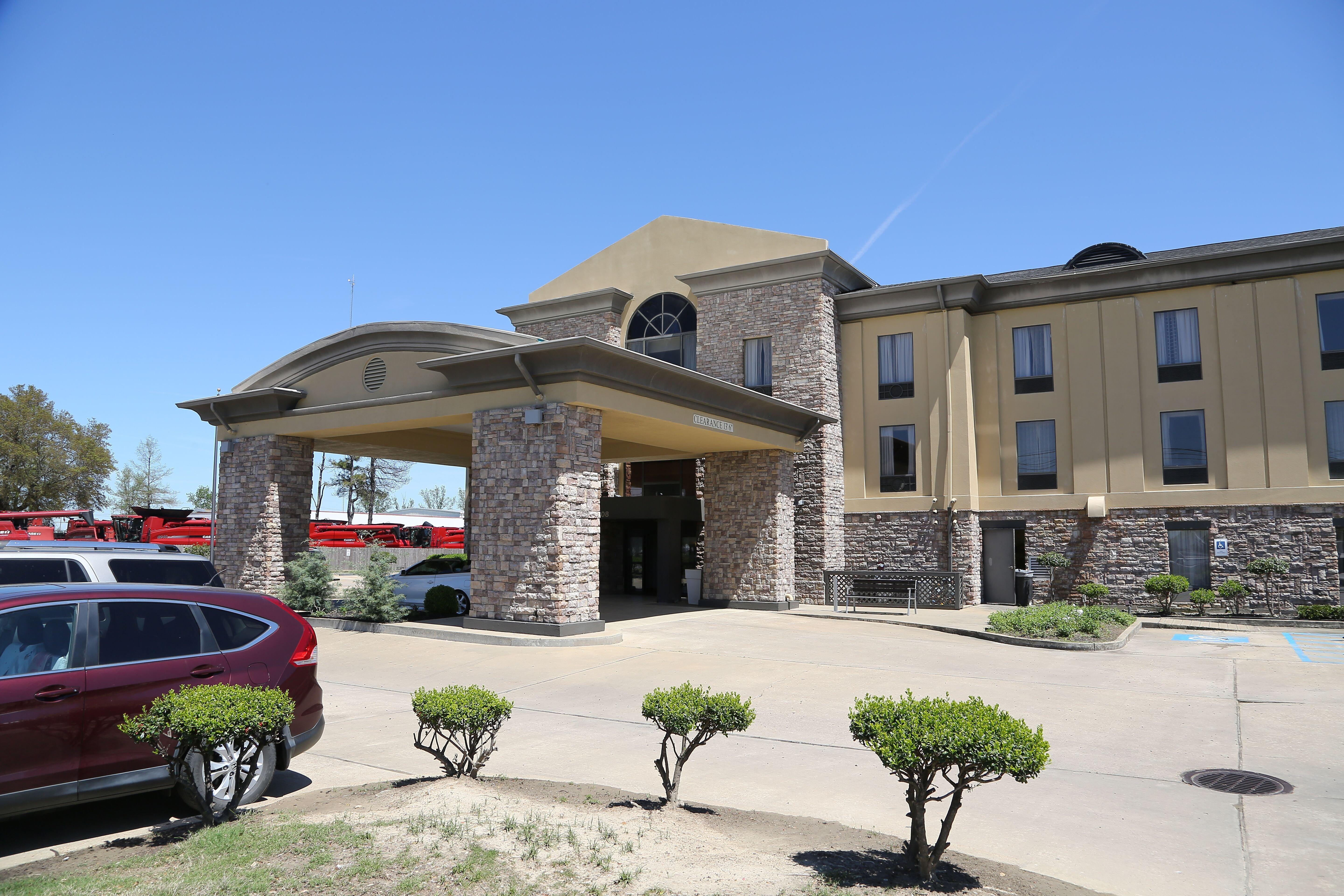 Holiday Inn Express Hotel & Suites Cleveland - Ms By Ihg Zewnętrze zdjęcie
