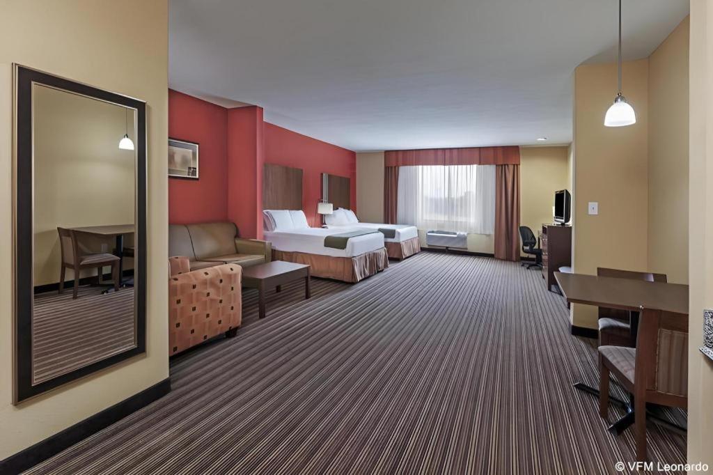 Holiday Inn Express Hotel & Suites Cleveland - Ms By Ihg Zewnętrze zdjęcie